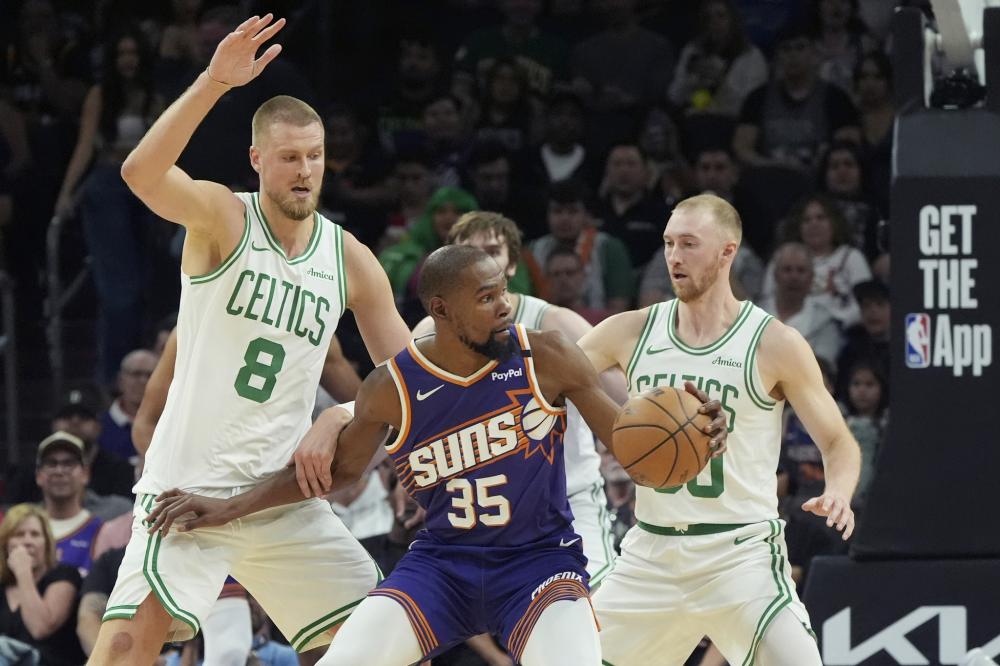 球员们不仅 球员们不仅