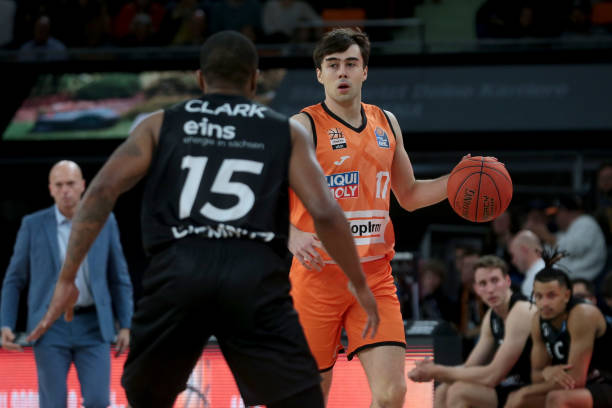 更加详尽的 更加详尽的