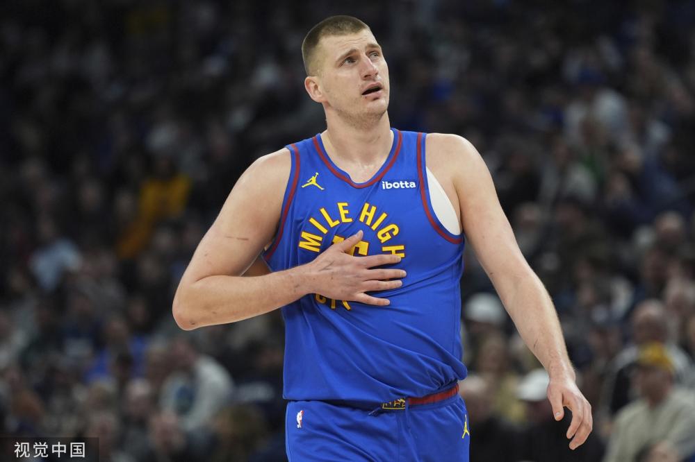 与体育健儿 与体育健儿